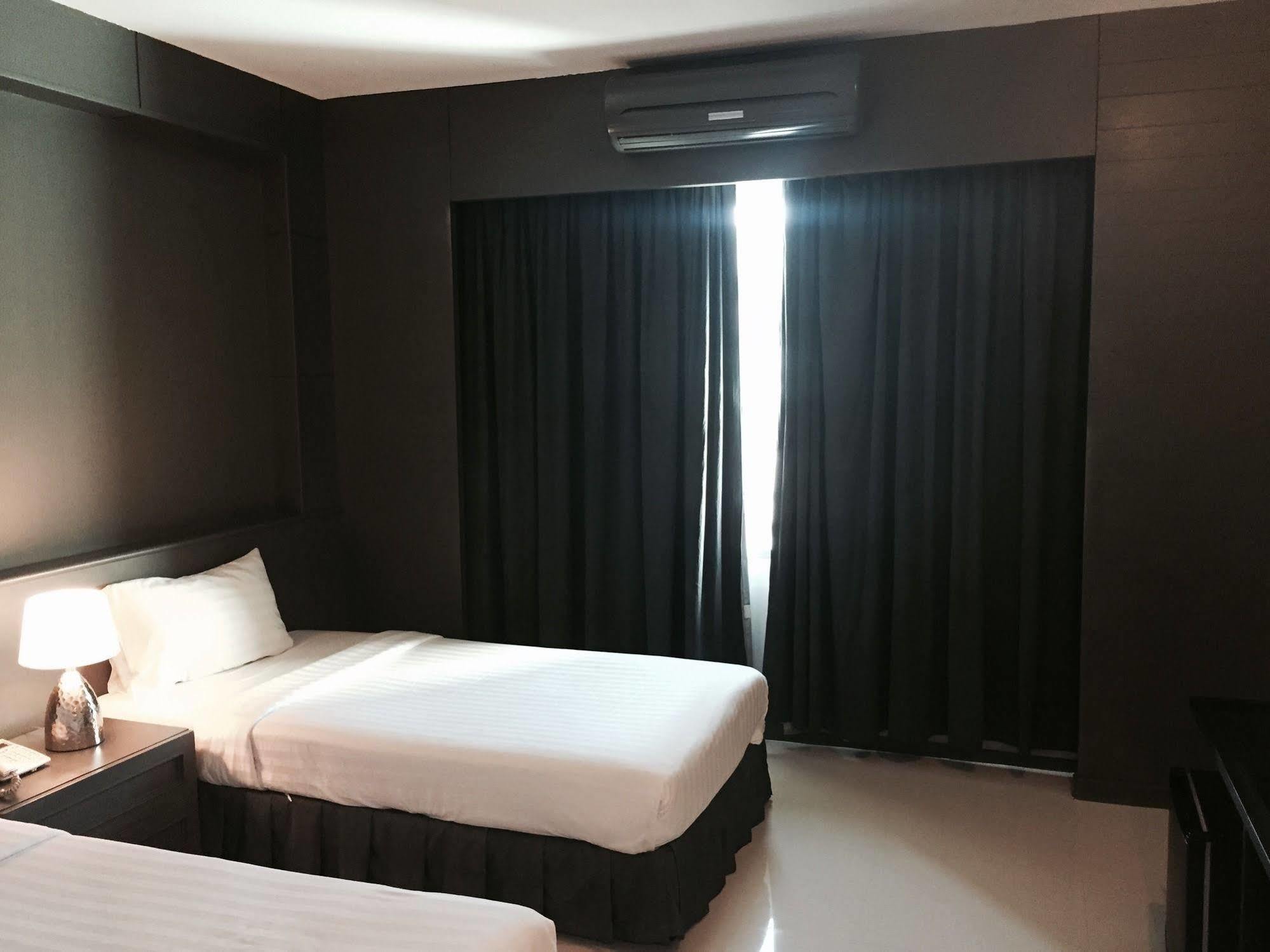 Hatyai Holiday Hotel Hat Yai Exterior photo